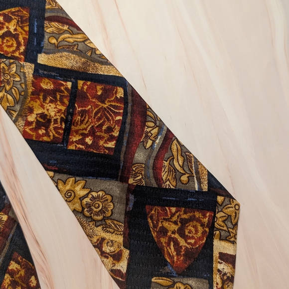 Ermenegildo Zegna Black and Gold Silk‎ Tie Accessories - Picture 3 of 6